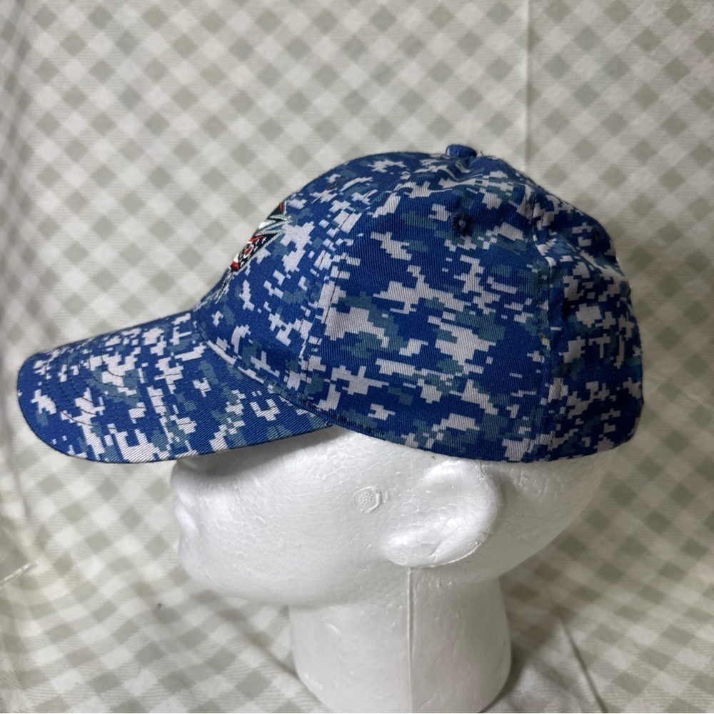 Columbus Blue Jackets NHL Blue Digital Camo Strapback Adjustable Hat SGA Rare! - Picture 4 of 6